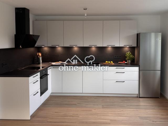 Helle 2 Zimmer Neubau Wohnung mit Küche, Balkon und 2 Stellplätzen in Nürtingen Oberensingen