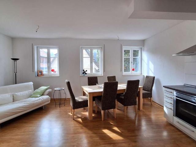 Helle 2 Zimmer Stadtwohnung mit kleinem Garten in Schwäbisch Hall Innenstadt, Nähe Ackeranlagen