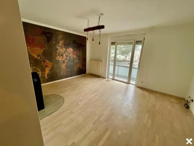 Helle 2 Zimmer Stadtwohnung mit Loggia