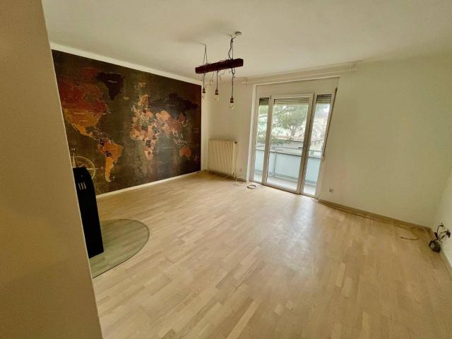 Helle 2 Zimmer Stadtwohnung mit Loggia