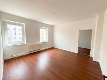 Helle 2 Zimmerwohnung im Grünen