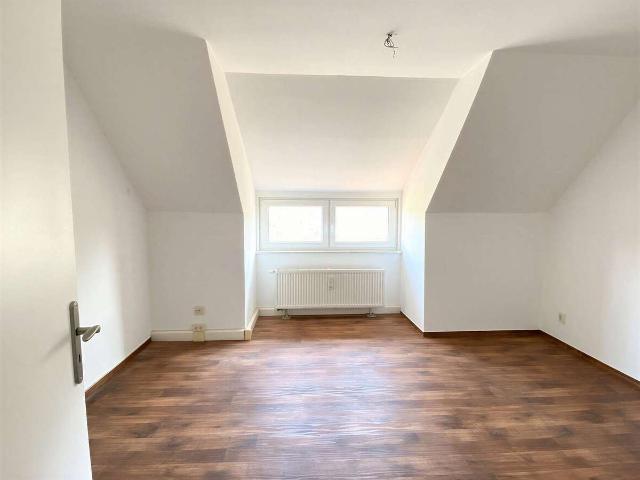 Helle 2 Zimmerwohnung im Grünen