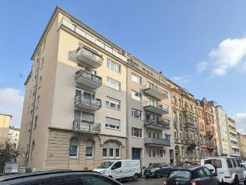 Helle 2 Zimmerwohnung mit Balkon fußläufig zum Wasserturm in Mannheim!