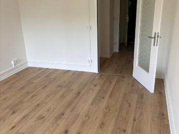 Helle 2 Zimmer Wohnung mit Balkon in Laatzen
