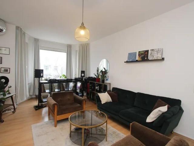 Helle 2 ZKB Altbau Wohnung in Kassel Wilhelmshöhe sucht neuen Mieter