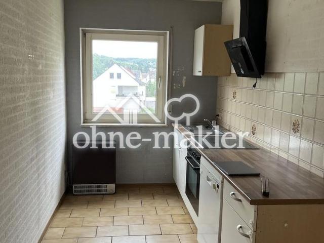 Helle 2 ZKB Dachgeschosswohnung mit Balkon und Stellplatz in Trier Pfalzel