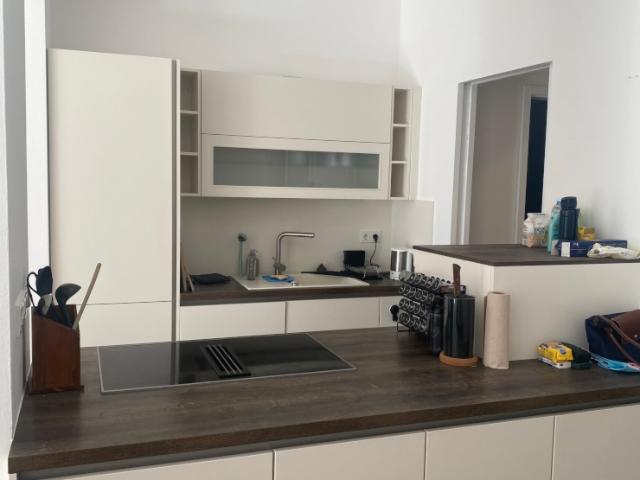 Helle 2 1/2 Zimmer Wohnung in Neubau, teilmöbeliert, direkt am Dresdner Zwinger