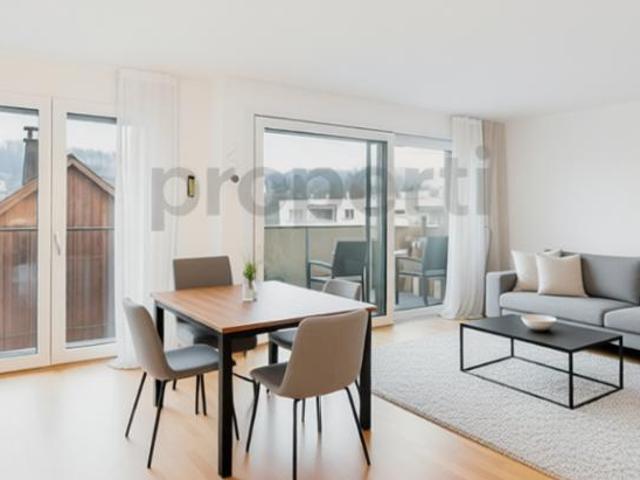 Helle 2.5 Zimmer Attikawohnung mit Balkon in Wetzikon