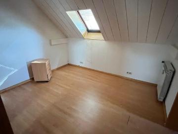 Helle 2,5 Zimmer Dachgeschoss Wohnung in Obernkirchen