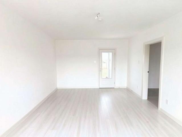 helle 2,5 Zimmer Innenstadt Wohnung, Einbauküche, WG geeignet