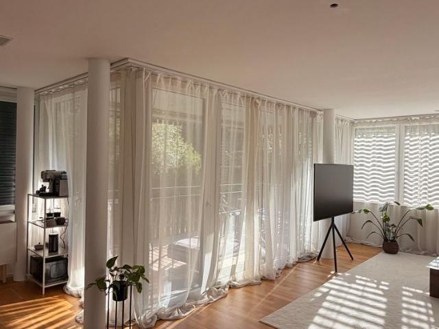 Helle 2,5 Zimmer Wohnung