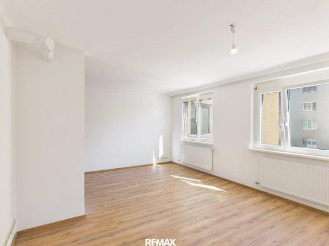 Helle 2,5 Zimmer Wohnung direkt im Zentrum von Schwechat