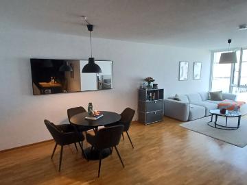 Helle 2,5 Zimmer Wohnung in BI Mitte zu vermieten!