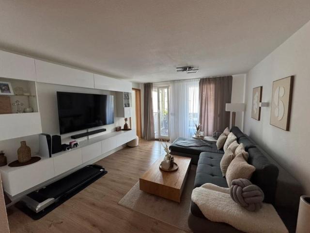 Helle 2,5 Zimmer Wohnung in Bietigheim Buch – Balkon, Einbauküche