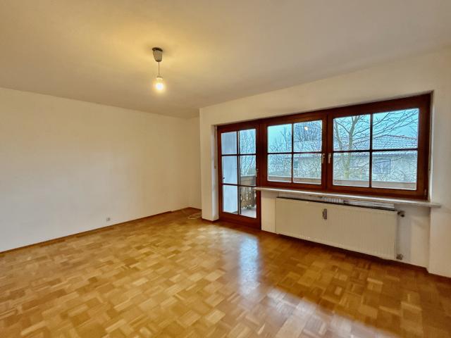 Helle 2,5 Zimmer Wohnung mit Balkon und Kellerabteil 73 m² | 1. OG