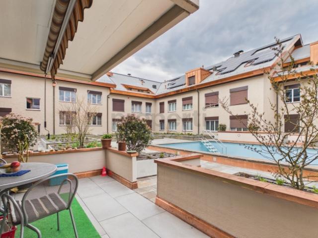 Helle 2.5 Zimmer Wohnung mit Balkon, Zürich