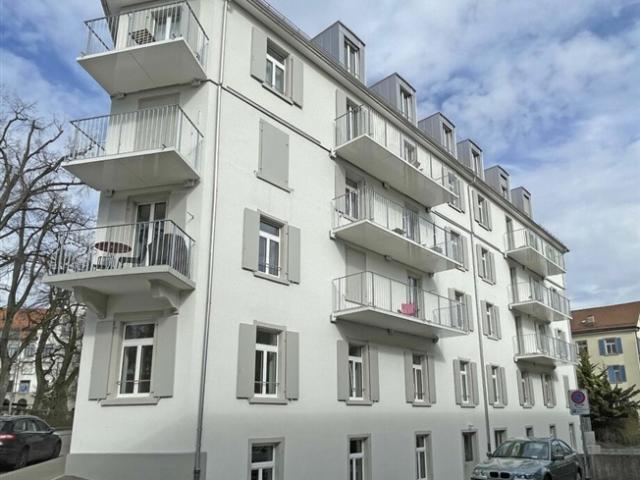Helle 2.5 Zimmer Wohnung mit Balkon im schönen Museumsquartier