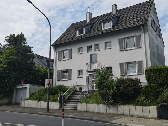 Helle 2,5 Zimmer Wohnung mit großer Wohnküche und Badewanne in Wuppertal Cronenberg