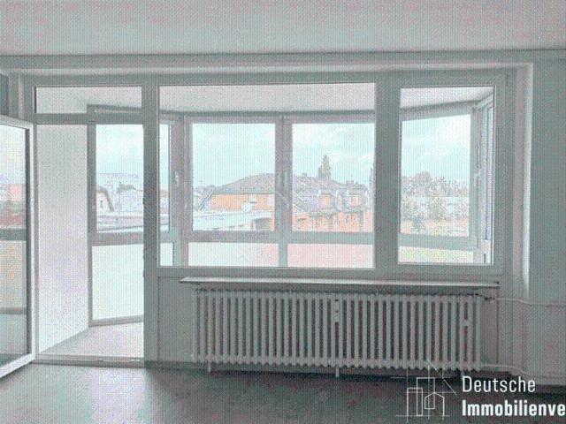 Helle 2,5 Zimmer Wohnung mit Wintergarten, Aufzug und Kellerraum!