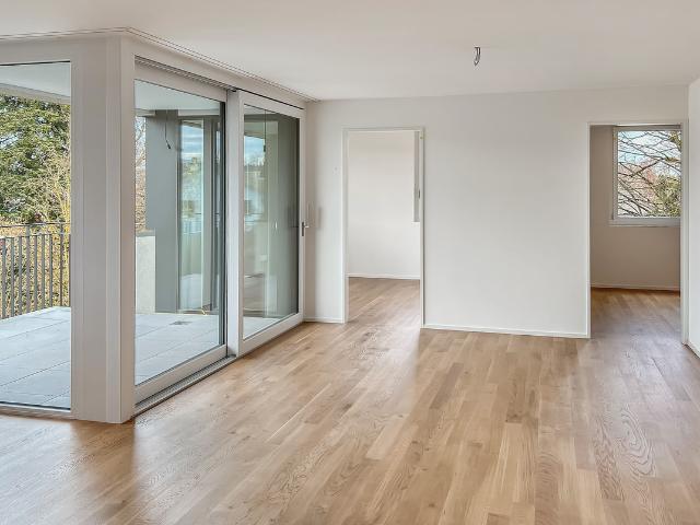 Helle 2.5 Zimmerwohnung im Erdgeschoss Baujahr 2021