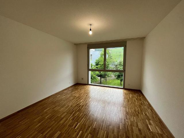 Helle 2.5 Zimmerwohnung im Grünen