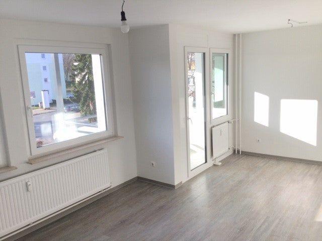 Helle 2,5 Zimmerwohnung mit Balkon zu vermieten in Baumheide