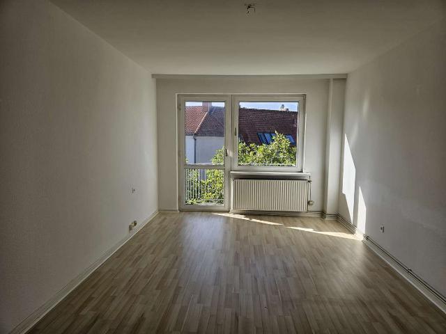 Helle 2ZKB mit Balkon
