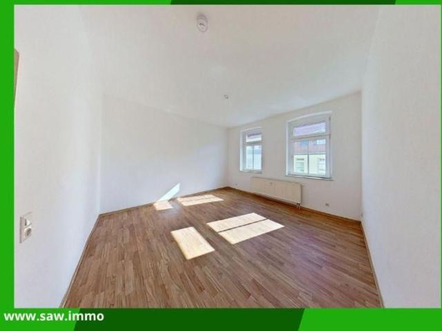 Helle 3 Raum Wohnung im 1. Obergeschoss mit Gartennutzung
