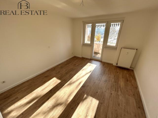 Helle 3 Raum Wohnung in Stadtfeld West