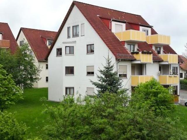 Helle 3 Raum Wohnung mit Balkon in ruhiger, ländlicher Lage