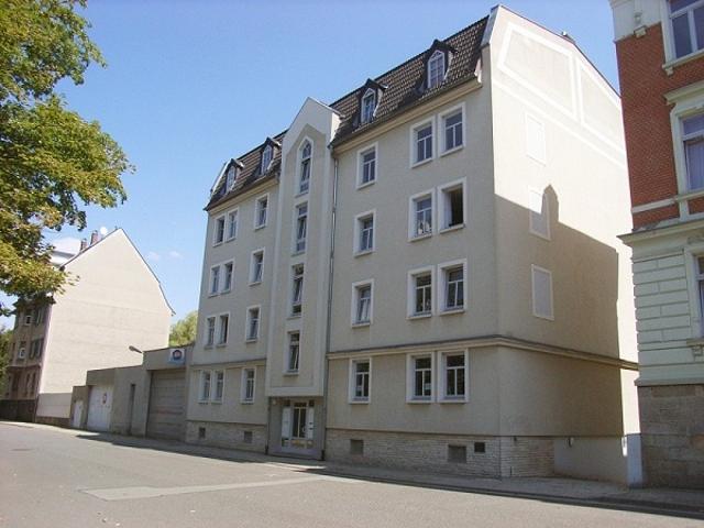 Helle 3 Raum Wohnung mit Balkon und TG Stellplatz
