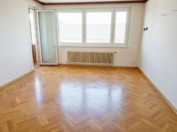 Helle 3 Raum Wohnung mit verglaster Loggia und Lift in Mauer bei Amstetten