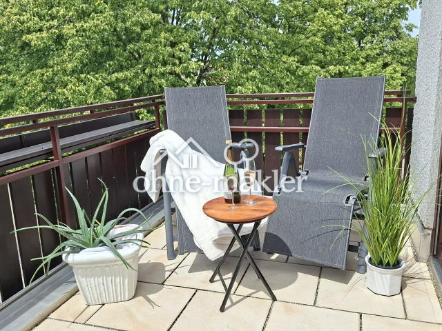 Helle 3 Zi. DG Wohnung + XXL TG Eckplatz, 2 Balkone, EBK, 95m² in Karlsfeld PROVISIONSFREI