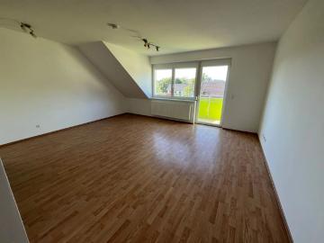 Helle 3 Zi DG Wohnung mit Balkon & Stellplatz in Pöchlarn, 78m², Miete €998 Förderbar