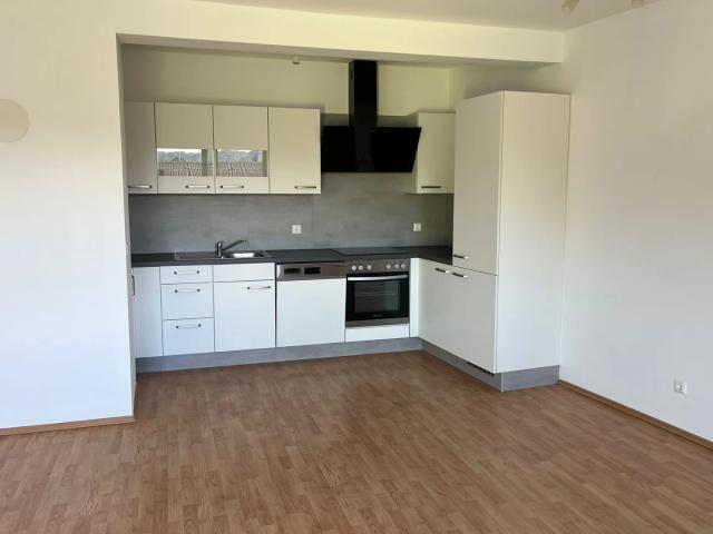 Helle 3 Zi DG Wohnung mit Balkon & Stellplatz in Pöchlarn, 78m², Miete €998 Förderbar