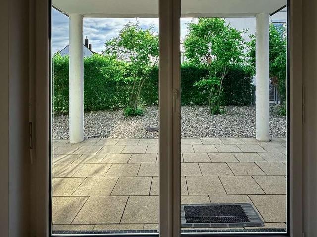 Helle 3 Zi. EG Wohnung in Hilpoltstein mit ca. 150 m² Privatgarten & Terrasse, 2 Stellplätze, S Bahn