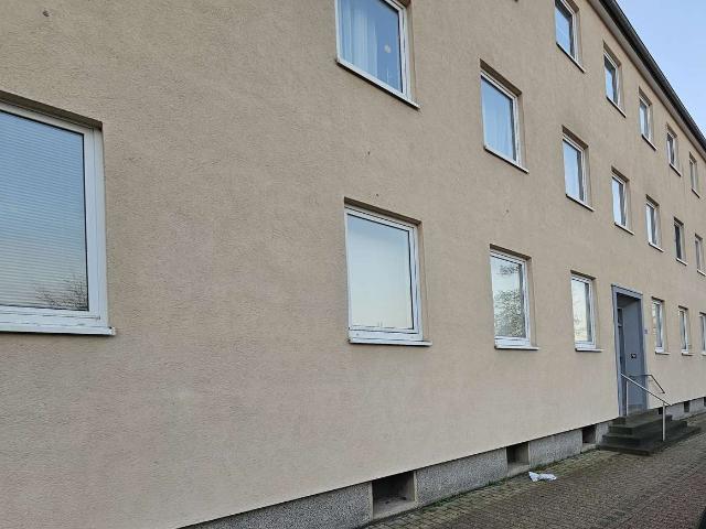 Helle 3 Zi. Whg. m. großer sep. Wohnküche in guter ruhiger Lage