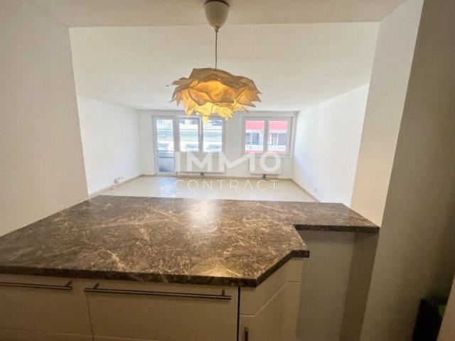 Helle 3 Zi Wohnung mit Balkon! WG geeignet, Top Ausstattung! Heizkosten bereits inkludiert!