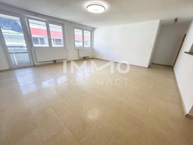 Helle 3 Zi Wohnung mit Balkon! WG geeignet, Top Ausstattung! Heizkosten bereits inkludiert!