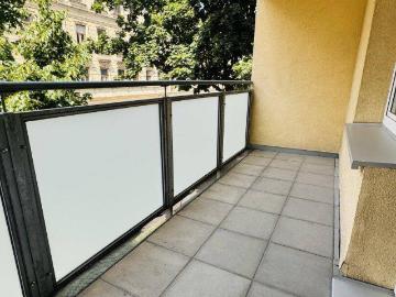helle 3 Zi Wohnung mit Loggia und Gartenmitbenützung! *WG Eignung!* Garagenplatz optional