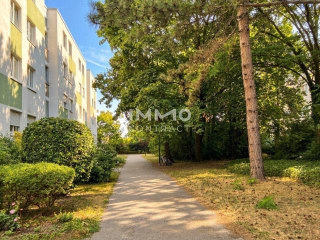 Helle 3 Zi Wohnung mit Loggia in toller Grünruhelage