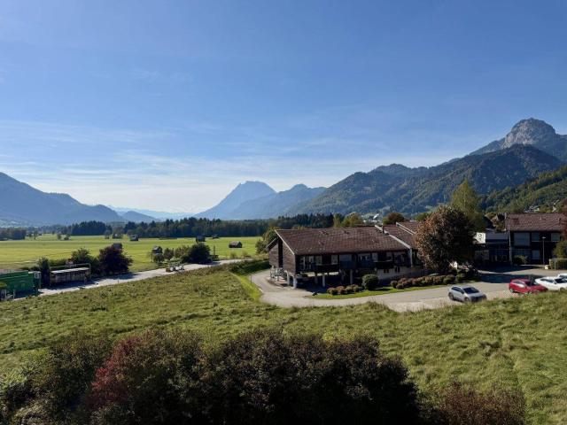 Helle 3 Zi Wohnung mit westseitiger Loggia