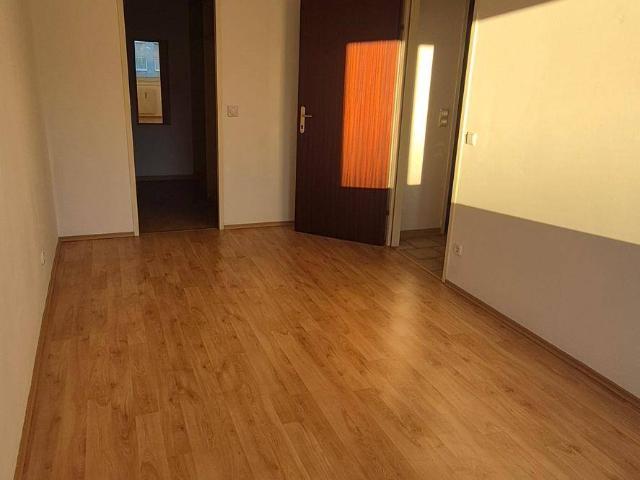 Helle 3 Zimmer WG geeignete Wohnung mit Top Verkehrsanbindung & Naherholung