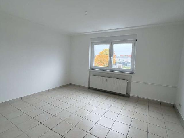 Helle 3 Zimmer Wohnung mit 61 m² im 1. OG – attraktive Lage in Rüsselsheim