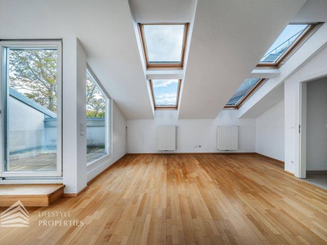 Helle 3 Zimmer Wohnung mit Terrasse im DG, Nähe Landstraße Hauptstraße
