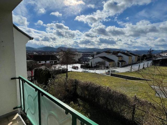 Helle 3 Zimmer Wohnung mit Weingarten und Göttweigblick zu vermieten
