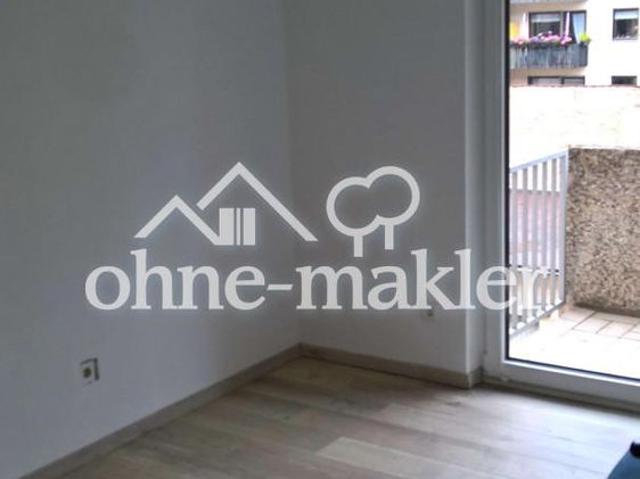 Helle 3 Zimmer Wohnung mit zwei Balkonen, Aufzug und Duplexstellplatz in Neckarstadt Ost
