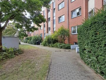 Helle 3 Zimmer Wohnung mit Balkon