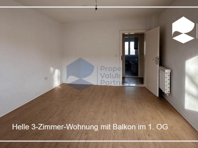 Helle 3 Zimmer Wohnung mit Balkon im 1. OG