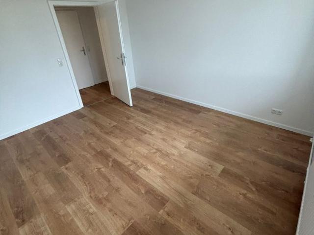 Helle 3 Zimmer Wohnung mit Balkon im 4. Stock in Laatzen